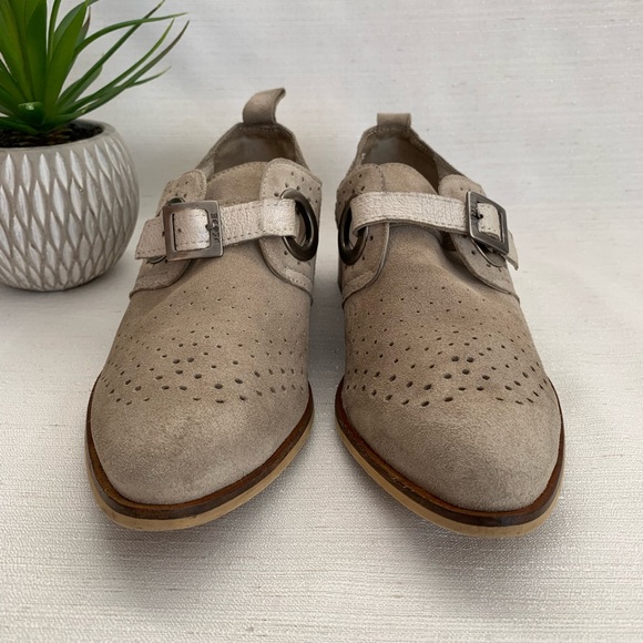 Dkode Light Gray Perforated Suede Leather Buckle Ankle Booties Womans EU37 6.5US - Picture 4 of 13